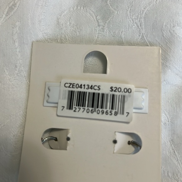 Cubic Zirconia Earings - Picture 4 of 4